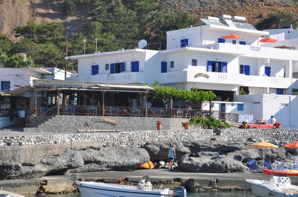 Paralia Guest House Agia Ruméli Exterior foto