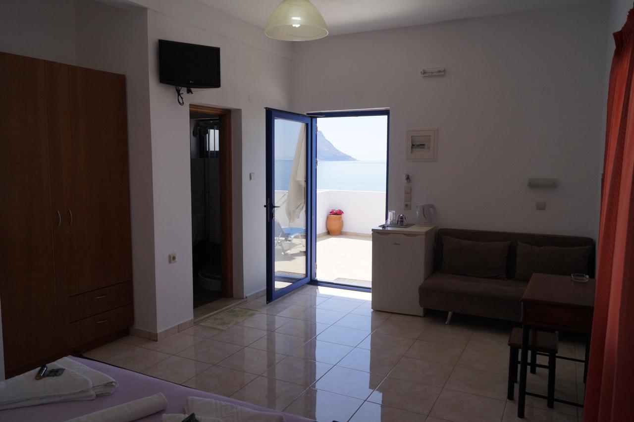 Paralia Guest House Agia Ruméli Exterior foto