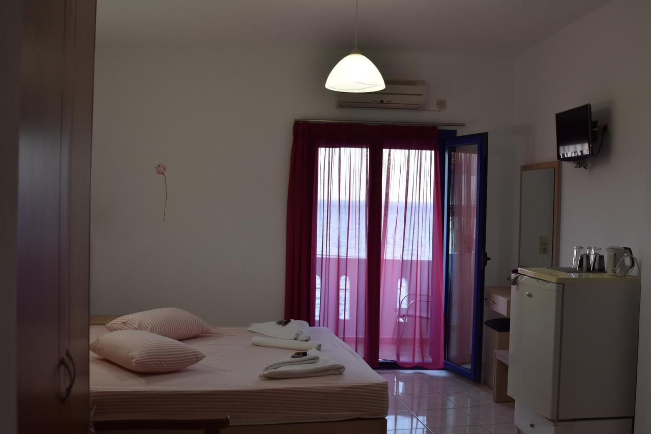 Paralia Guest House Agia Ruméli Exterior foto